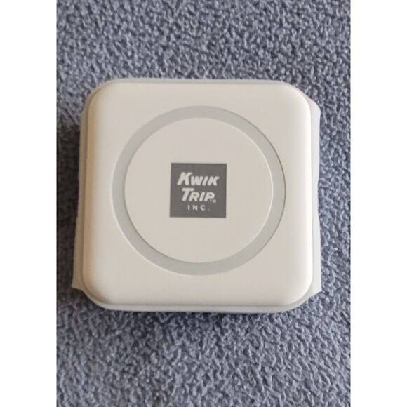 3-in-1 Universal Charging Station Portable/Travel Foldable Magnetic--NEW in box! - Picture 8 of 11